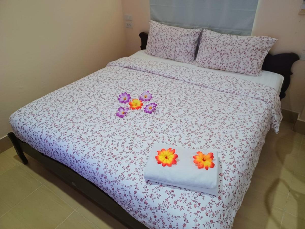 Happy Holidays Hotel Patong ภายนอก รูปภาพ